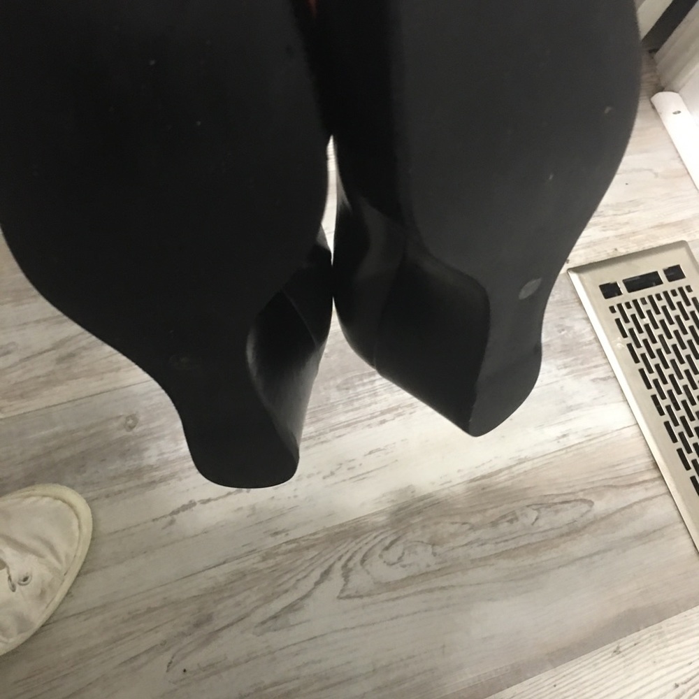 Black Marc by Marc Jacobs platform flats. Size 9 women’s. Leather.